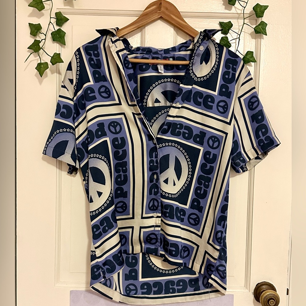 U.O. Woman’s Liam Souvenir Satin Peace Button Up